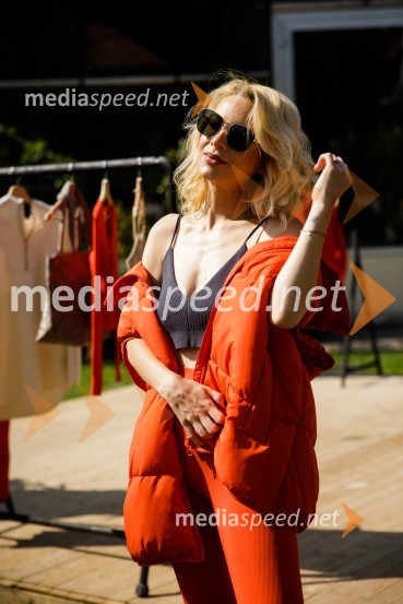  Jasna Vale, Instagram ikonaH&M kolekcija za jesen in zimo 2021: uporabna in napredna z metropolitansko ostrino