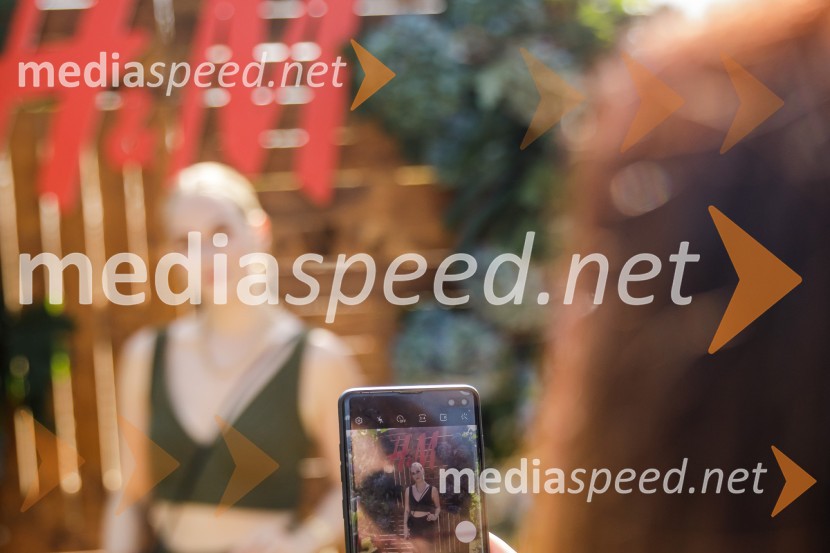 H&M kolekcija za jesen in zimo 2021: uporabna in napredna z metropolitansko ostrino