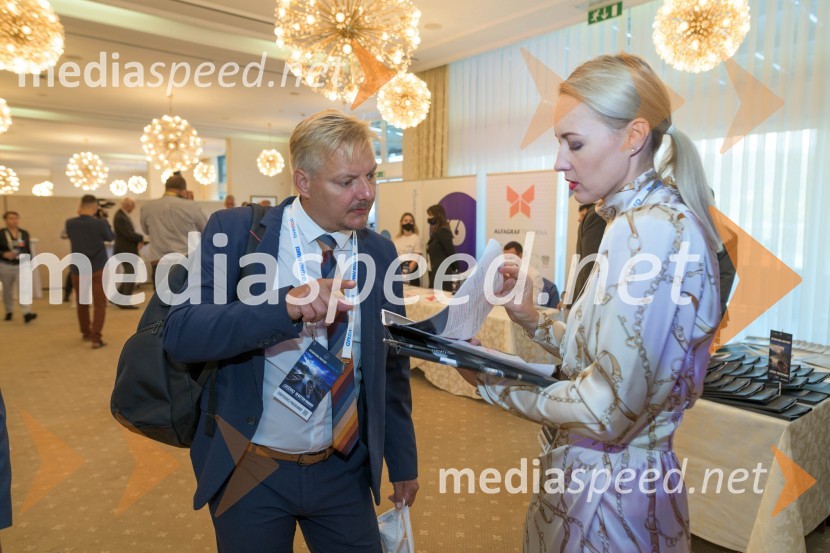 Mednarodna investitorska konferenca 2021