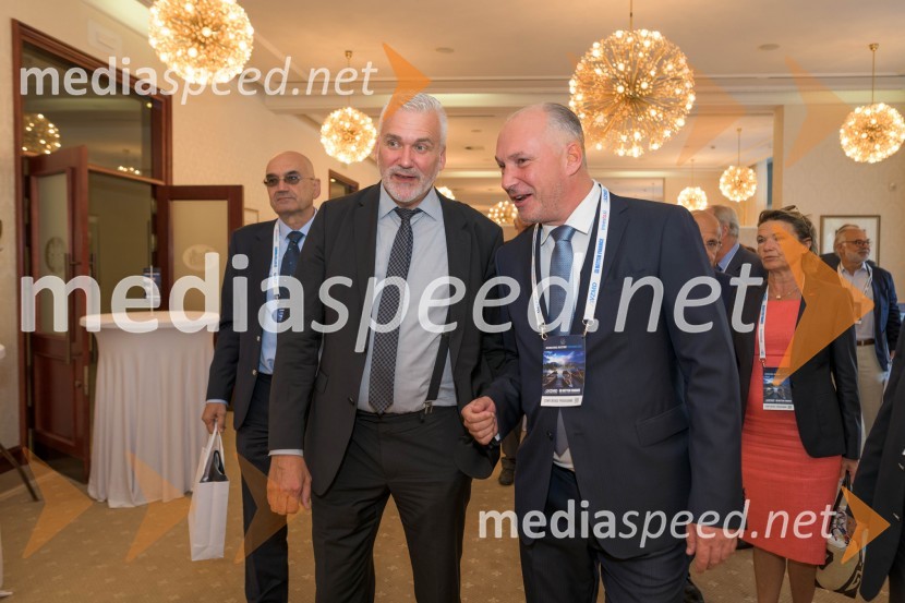 Mednarodna investitorska konferenca 2021