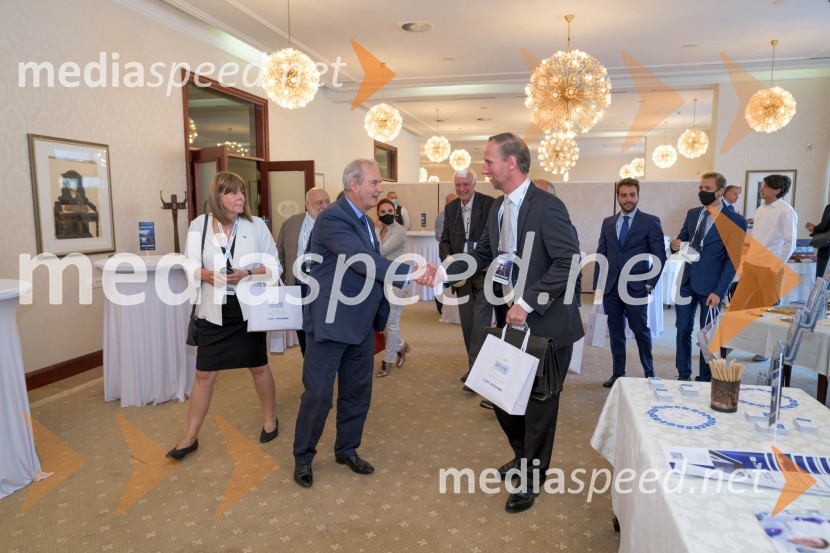 Mednarodna investitorska konferenca 2021