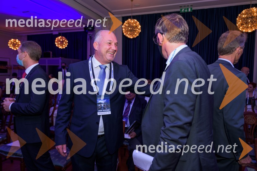 Mednarodna investitorska konferenca 2021