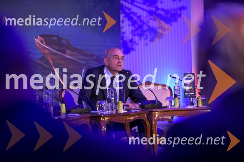 Mednarodna investitorska konferenca 2021