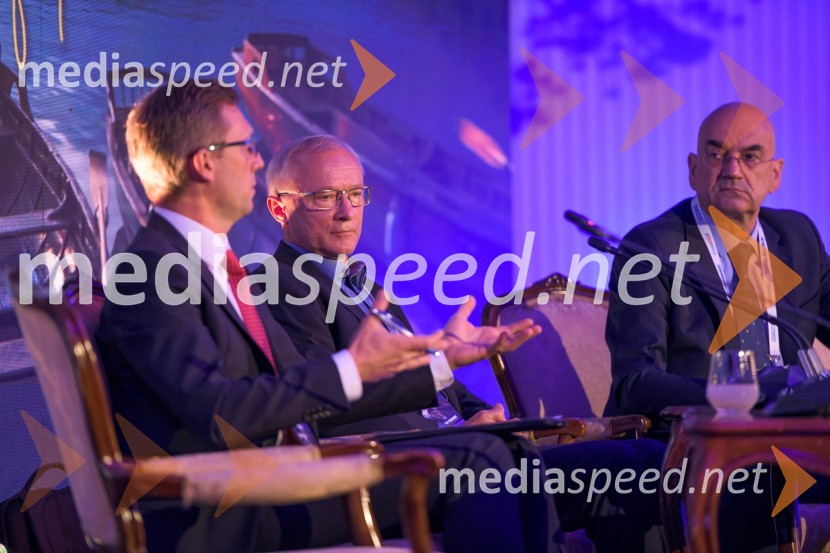 Mednarodna investitorska konferenca 2021