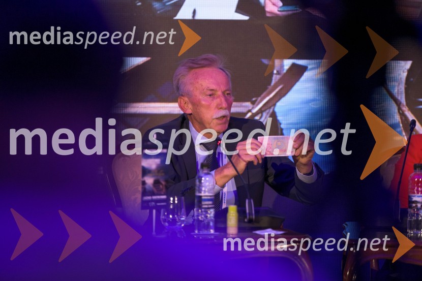 Mednarodna investitorska konferenca 2021