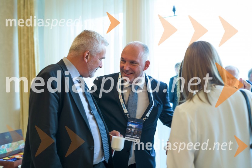 Mednarodna investitorska konferenca 2021