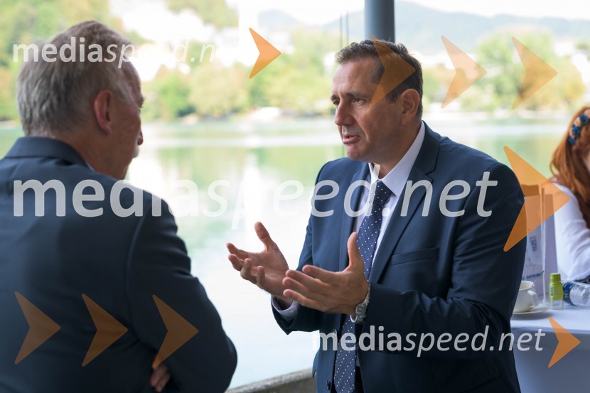 Mednarodna investitorska konferenca 2021