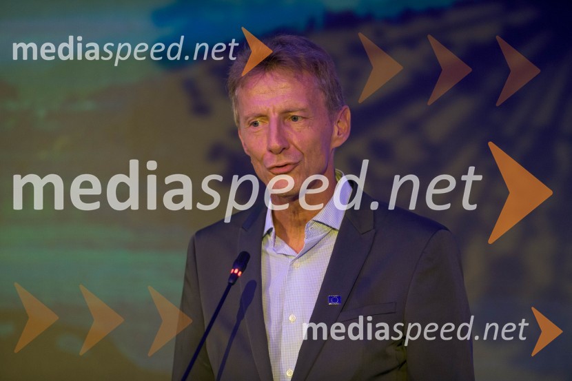 Mednarodna investitorska konferenca 2021