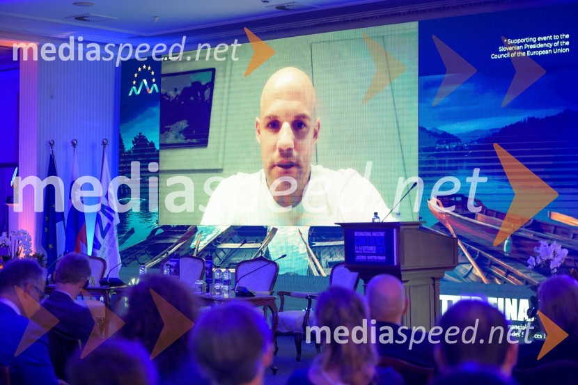 Mednarodna investitorska konferenca 2021