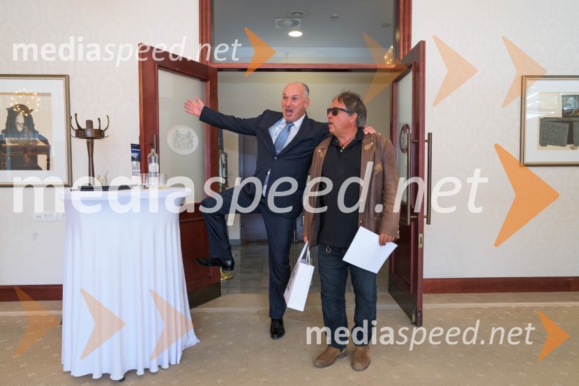 Mednarodna investitorska konferenca 2021