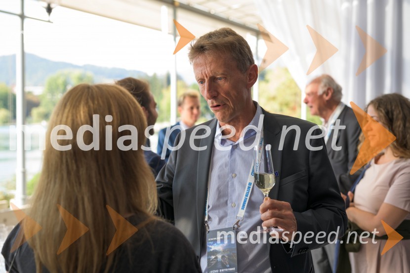 Mednarodna investitorska konferenca 2021