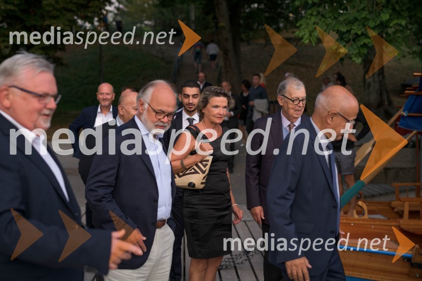 Mednarodna investitorska konferenca 2021