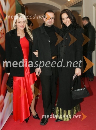 Admira Muratovič, Miss Hawaiian Tropic 2006, Igor Šajn, lastnik licence za izbor Hawaiian Tropic in Manca Zver, Miss Ona 2005 in Miss Hawaiian Tropic 2006Slovenka leta 2005