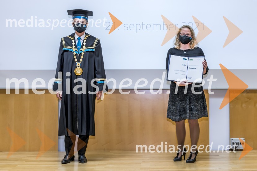 prof. dr. Zdravko Kačič, rektor Univerze v Mariboru;  Živa Ledinek, prodekanja za študentska vprašanja, Mediciska fakulteta, Univerza v MariboruSlovesnost ob Dnevu univerze Maribor