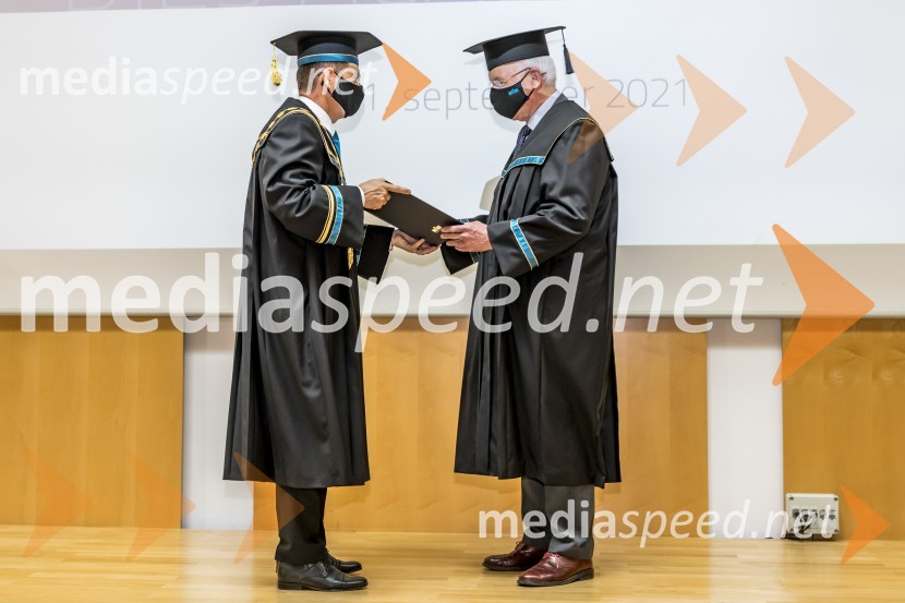 prof. dr. Zdravko Kačič, rektor Univerze v Mariboru;  dr. Roger Watson, častni doktor, Fakulteta za zdravstvene vede UMSlovesnost ob Dnevu univerze Maribor