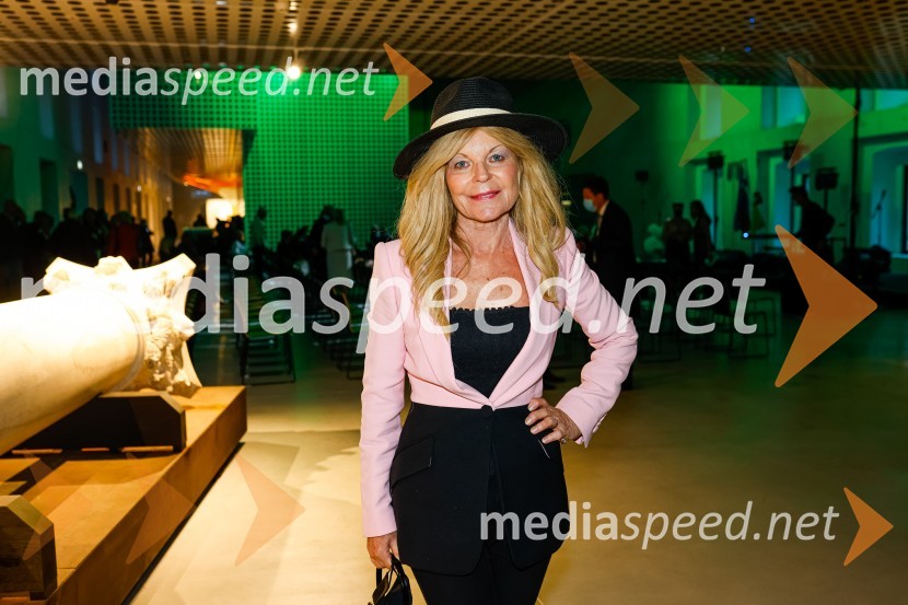  Darja Kuhar Kotnik, soustanoviteljica in podpredsednica Društva za zdravje narodaOtvoritev prenovljene Cukrarne