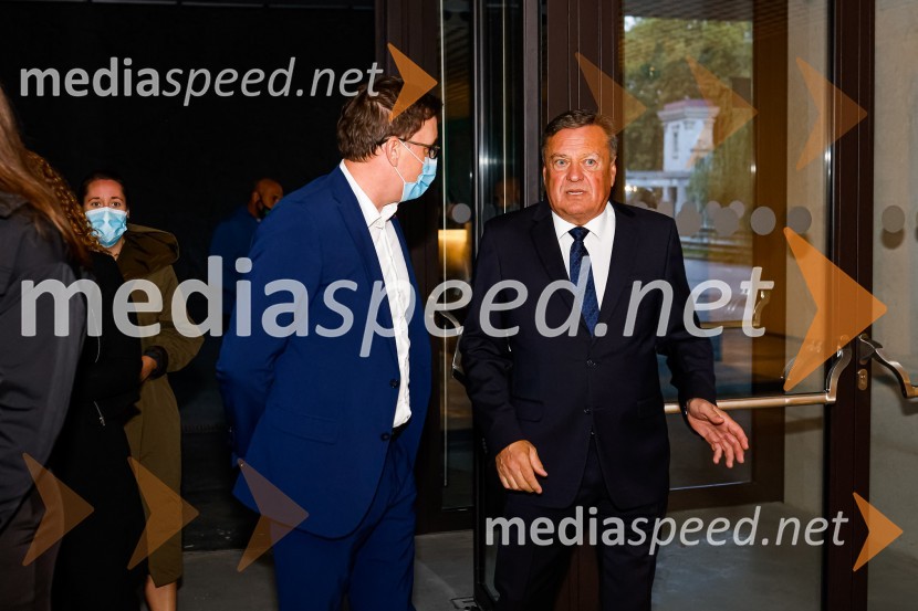  Boštjan  Koritnik , minister za javno upravo;  Zoran Janković, župan, Mestna občina LjubljanaOtvoritev prenovljene Cukrarne