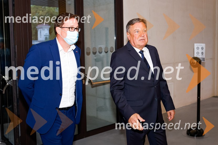  Boštjan  Koritnik , minister za javno upravo;  Zoran Janković, župan, Mestna občina LjubljanaOtvoritev prenovljene Cukrarne