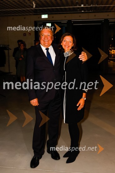  Zoran Janković, župan, Mestna občina Ljubljana; dr. Maja Zalaznik, nekdanja ministrica za izobraževanje, znanost in športOtvoritev prenovljene Cukrarne