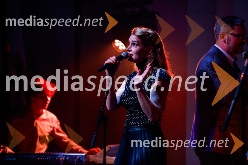  Aleksandra Ilijevski, pevka, skupina PlišOtvoritev prenovljene Cukrarne