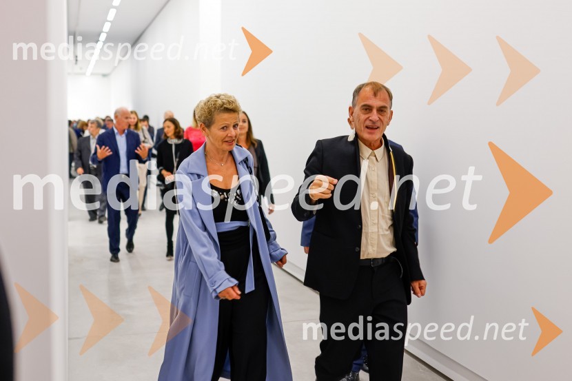  Rija  Čič, inženirka tekstilne industrije;  ... Otvoritev prenovljene Cukrarne