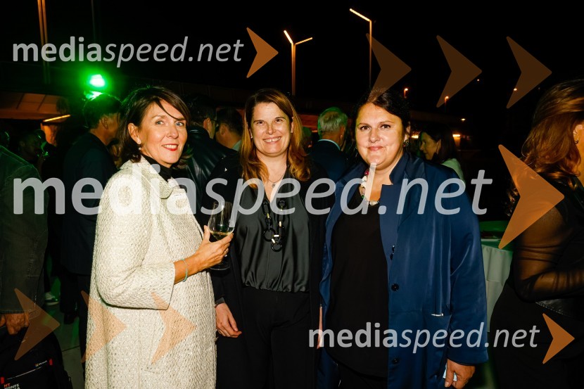  Eva  Strmljan Kreslin,  direktorica, javni zavod Mala ulica;  Marija  Fabčič, vodja Oddelka za predšolsko vzgojo in izobraževanje, MOL;  Uršula Cetinski, generalna direktorica, Cankarjev domOtvoritev prenovljene Cukrarne