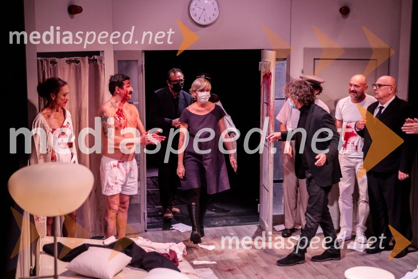  Barbara Stupica, scenografija, kostumografijaNorišnica d.o.o., premiera Slovenskega mladinskega gledališča Ljubljana