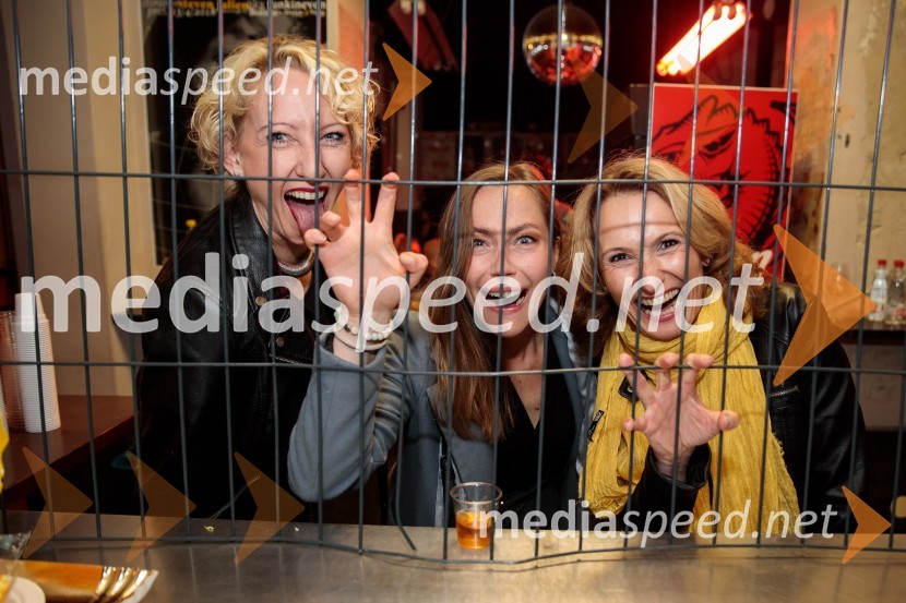  Natalie  Horvat;  Lea Cok, igralka;  Helena Grahek, vodja marketinga in odnosi z javnostmi, Slovensko mladinsko gledališčeNorišnica d.o.o., premiera Slovenskega mladinskega gledališča Ljubljana