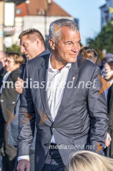  Saša Arsenovič, župan občine Maribor, podjetnikOperna noč na Glavnem trgu Maribor