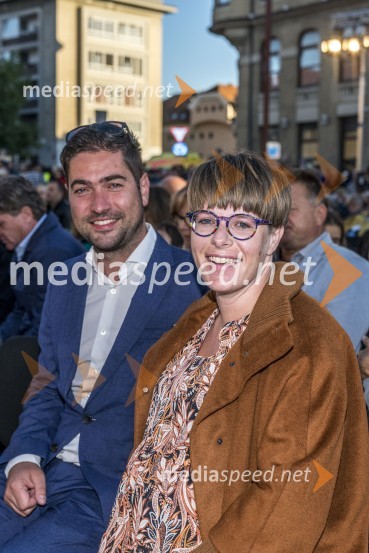  Mitja Špes, Factumevent;  Alenka Špes, upraviteljica ključnih poslov v podjetju A1Operna noč na Glavnem trgu Maribor