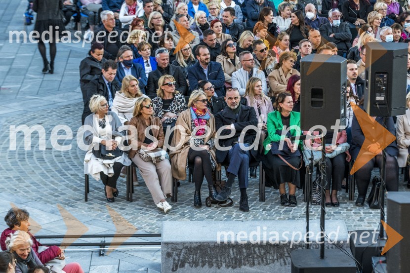 Operna noč na Glavnem trgu Maribor