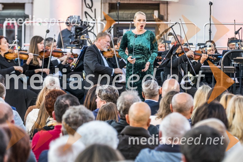  Sabina  Cvilak, operna pevkaOperna noč na Glavnem trgu Maribor