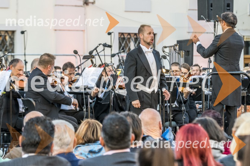  Martin Sušnik, operni solistOperna noč na Glavnem trgu Maribor
