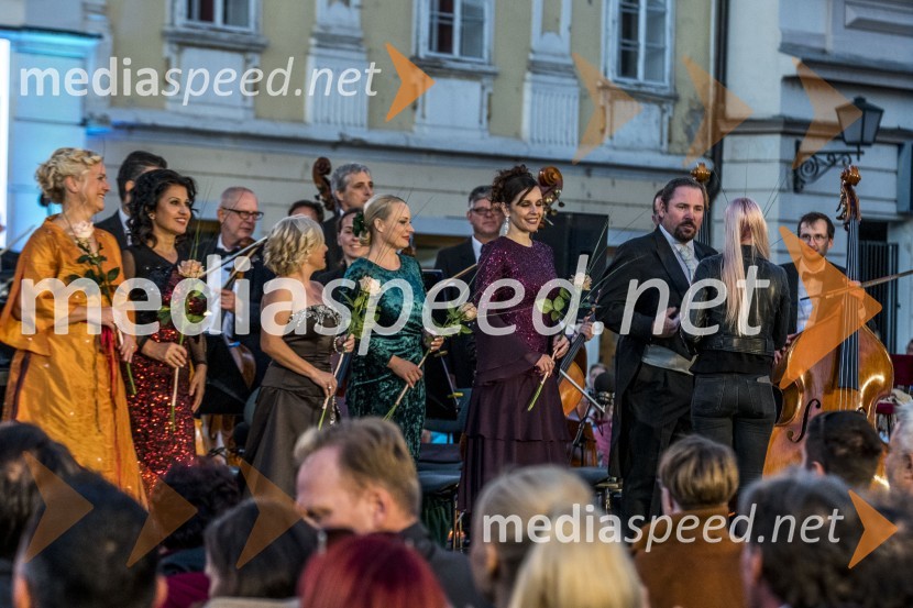 Operna noč na Glavnem trgu Maribor