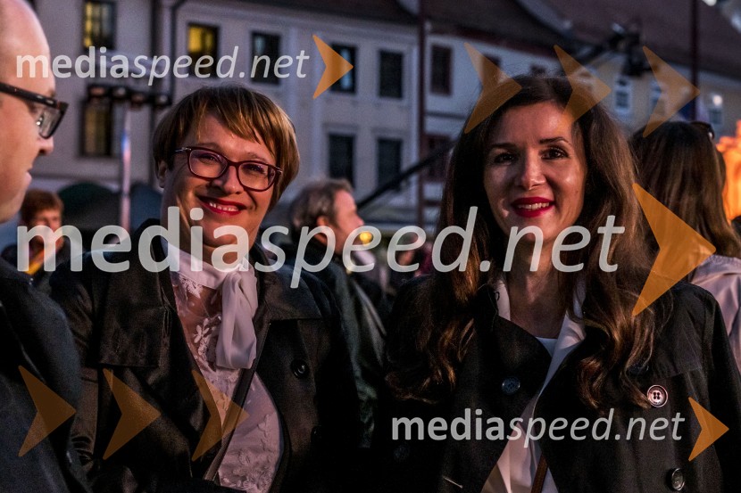  Lidija Divjak Mirnik, poslanka DZ Republike Slovenije;  ... Operna noč na Glavnem trgu Maribor