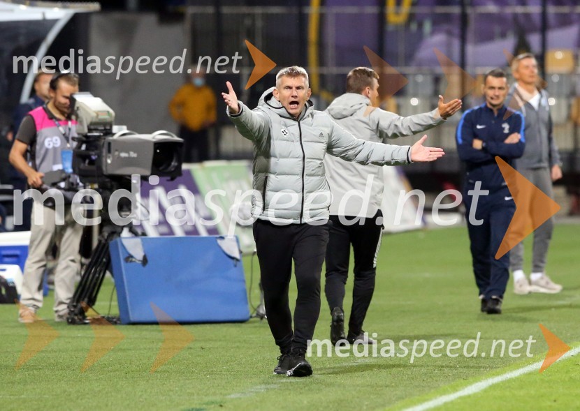  Radovan Karanović, začasni strateg NK MariborMaribor - Celje, nogometna tekma