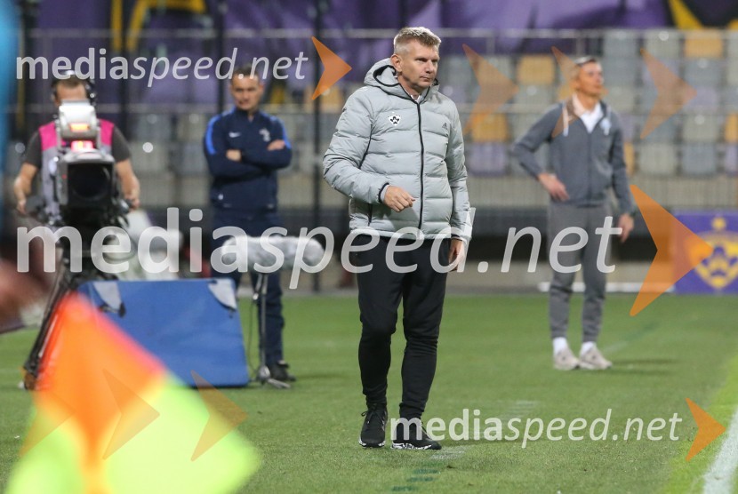  Radovan Karanović, začasni strateg NK MariborMaribor - Celje, nogometna tekma