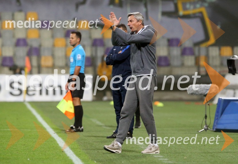  Agron Šalja, nogometni trenerMaribor - Celje, nogometna tekma