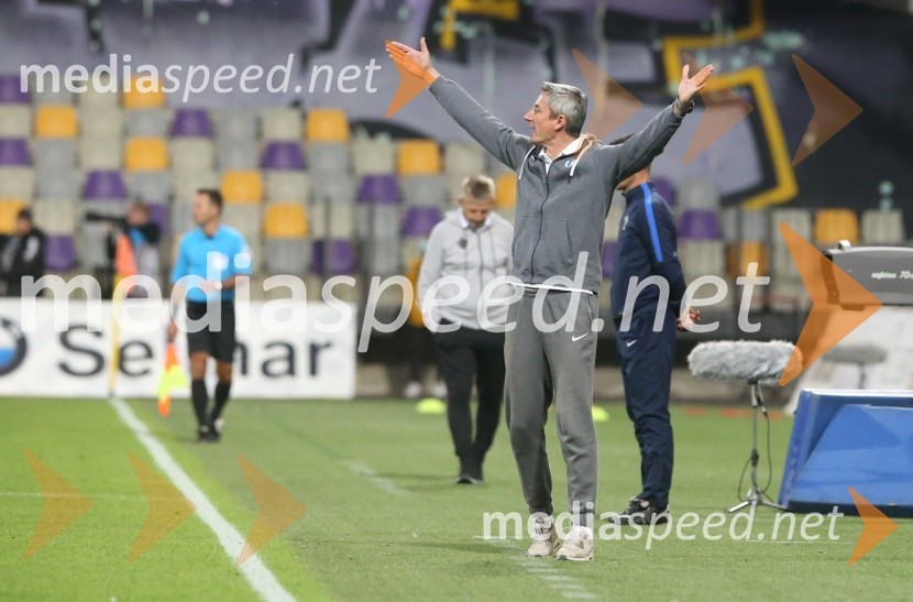  Agron Šalja, nogometni trenerMaribor - Celje, nogometna tekma