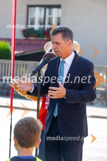  Dejan Crnek, podžupan, Mestna občina Ljubljana, Lista Zorana Jankovića, predsednik športnega društva Narodni dom3D zebra odslej tudi v Ljubljani