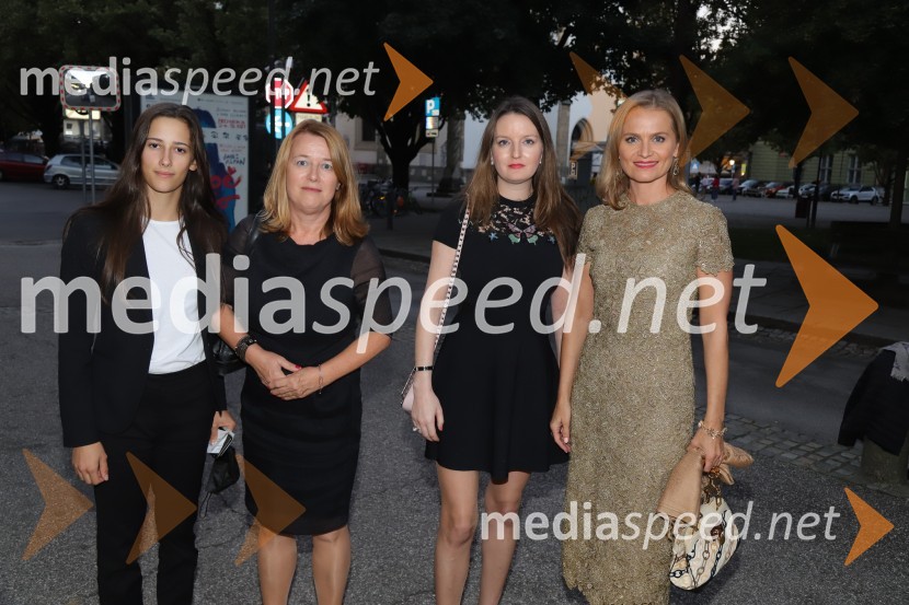  Petra Škofic, vodja kabineta predsednika Vlade Republike Slovenije;  Katarina Kresal, pravnica in političarka, nekdanja ministrica za notranje zadeveTo noč sem jo videl, premiera drame, SNG Maribor