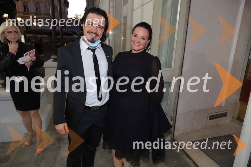  Anže Šuštar, glasbenik;  Alenka Gotar, operna pevkaTo noč sem jo videl, premiera drame, SNG Maribor