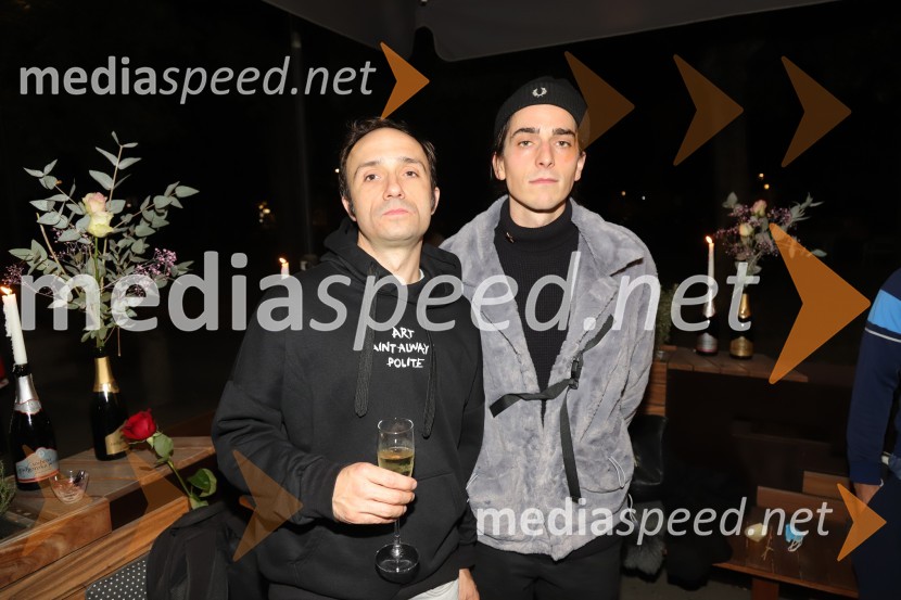  Nejc Ropret, igralec;  Petja Labović, igralecTo noč sem jo videl, premiera drame, SNG Maribor