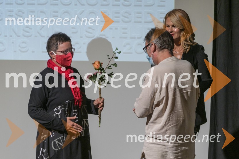  ... ;  Borut  Gombač, pesnik; mag. Norma Bale, pisateljica in predsednica kluba Dišeči TraminecVečernica, 25 let literarne nagrade