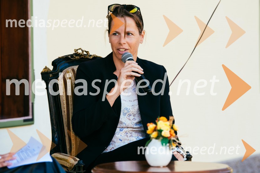  Vesna  Fabjan, smučarska tekačicaPoklon slovenskim olimpijkam na Ruski Dači