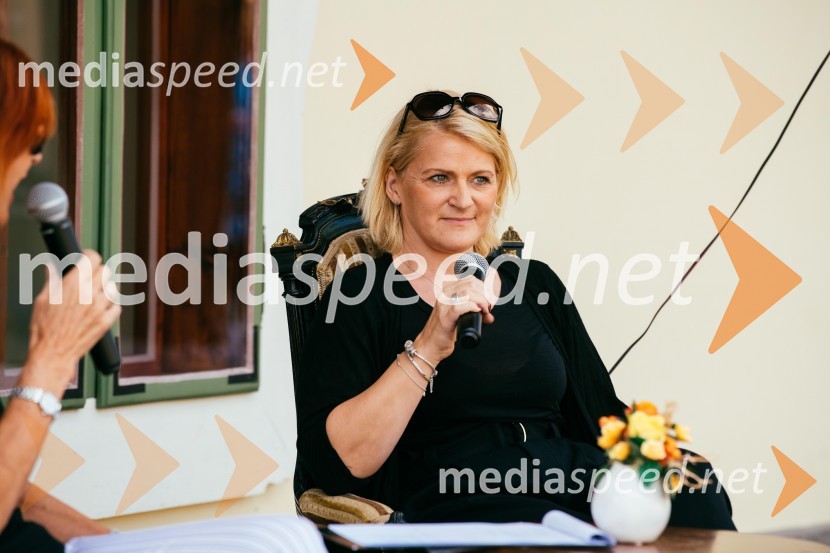  Alenka  Dovžan, nekdanja smučarkaPoklon slovenskim olimpijkam na Ruski Dači