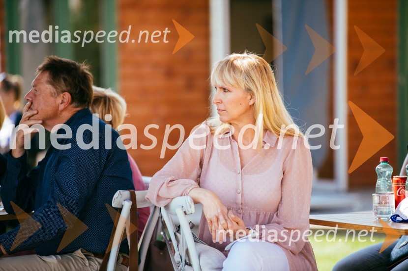  Britta BilačPoklon slovenskim olimpijkam na Ruski Dači