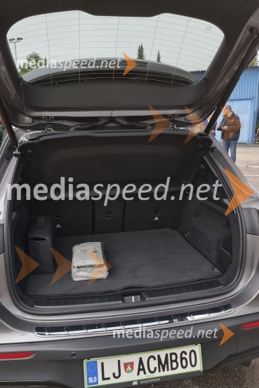 Mercedes EQA, slovenska predstavitev