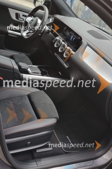 Mercedes EQA, slovenska predstavitev