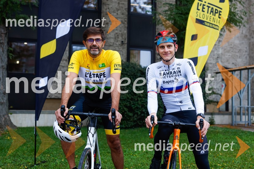  Matjaž Rakovec, župan Mestne občine Kranj;  Matej Mohorič, cestni kolesar, ambasador L'EtapeV Kranju predstavili L'Étape Slovenia by Tour de France